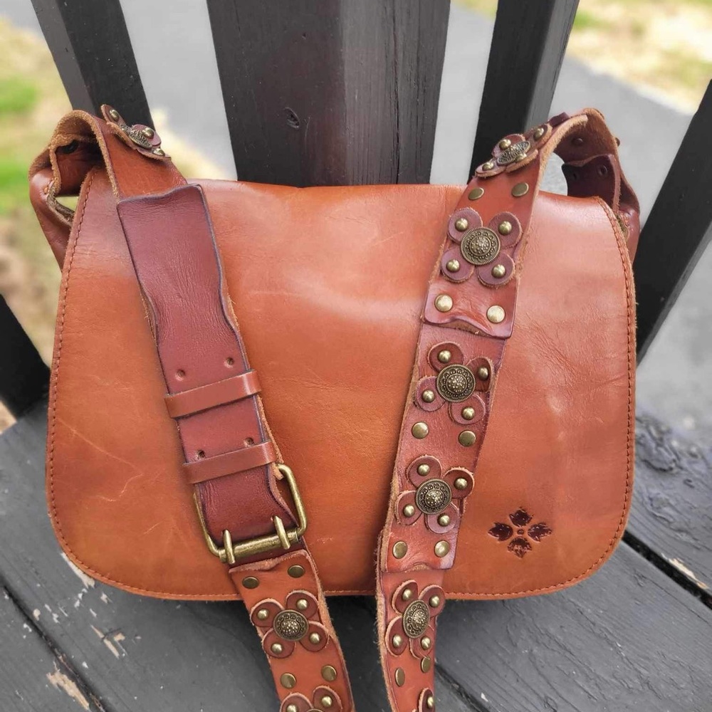 Patricia Nash Leather flap crossbody boho bag